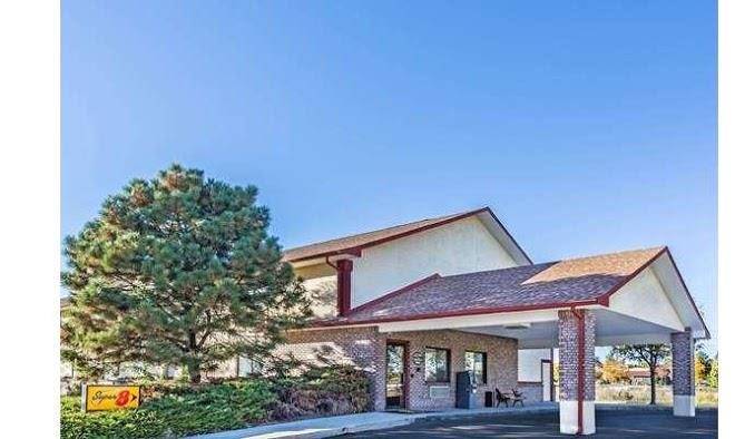 Super 8 by wyndham greeley