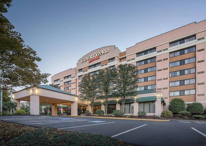 Courtyard by marriott shelton