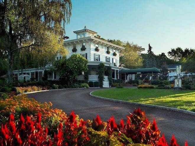 Homestead inn