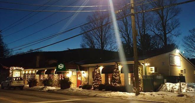 Fife 'n drum restaurant & inn