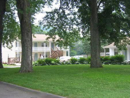 Red carpet inn & suites new milford ct