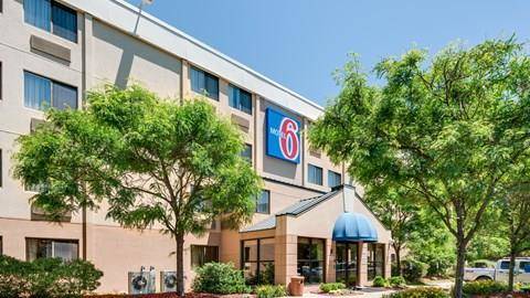Motel 6 milford