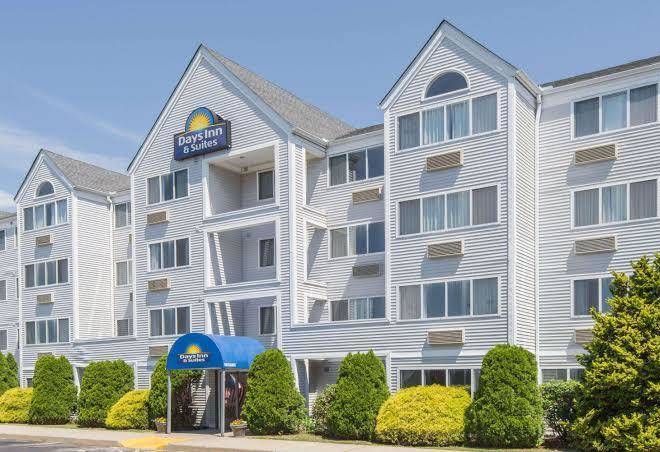 Days inn & suites by wyndham groton near the casinos