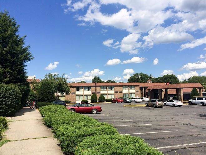 Travelodge by Wyndham Vernon CT
