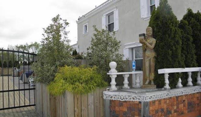 Dover garden suites