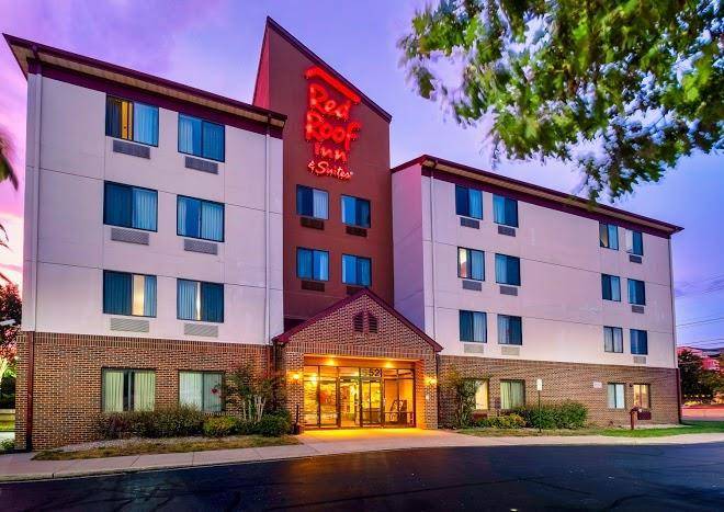 Red Roof Inn & Suites Dover Downtown Image