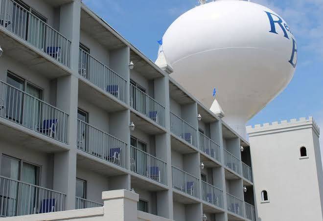 The sandcastle motel