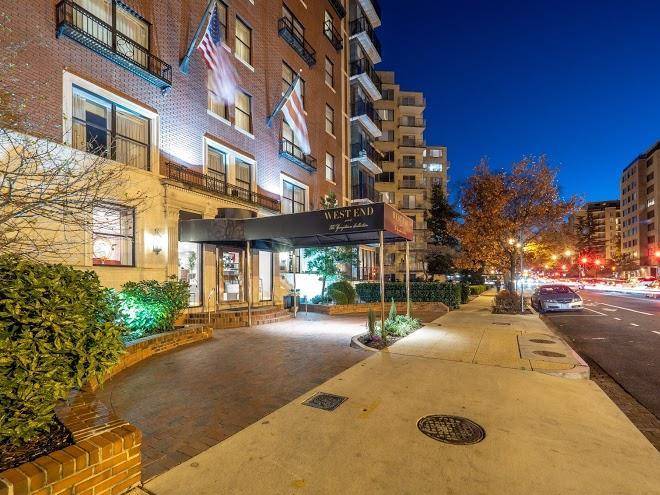 West End Washington Dc Tapestry Collection By Hilton Image
