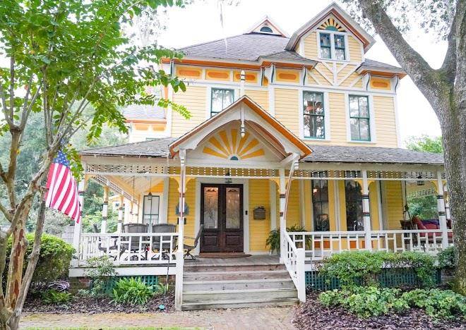 The laurel oak inn