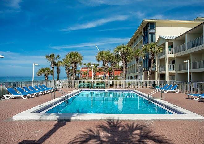 Bikini beach resort