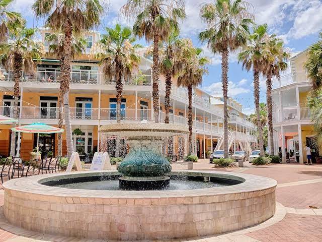 Carillon beach resort inn