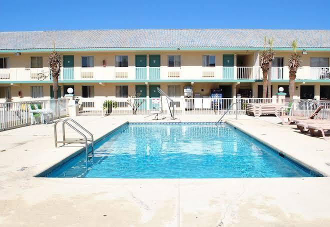 Coconut grove motel inn