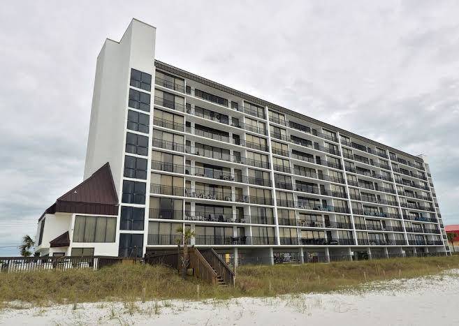 Seachase condominiums