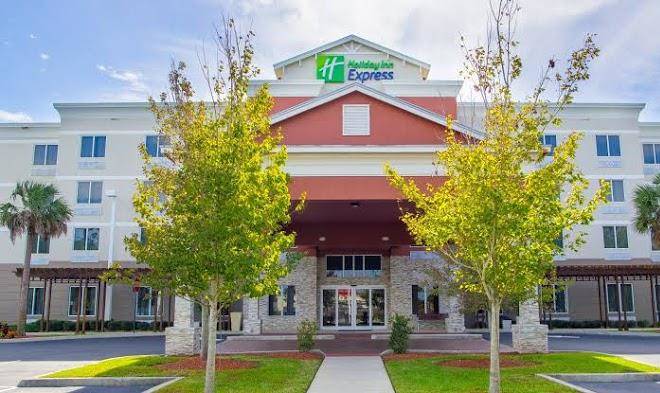 Holiday Inn Express & Suites Palm Bay Image