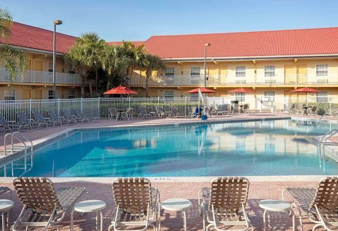 La quinta inn by wyndham cocoa beach port canaveral