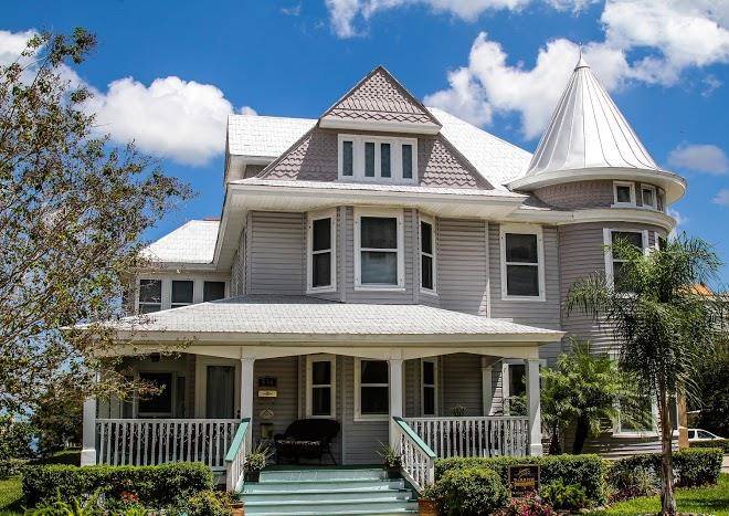 Parrish grove inn and wine bar