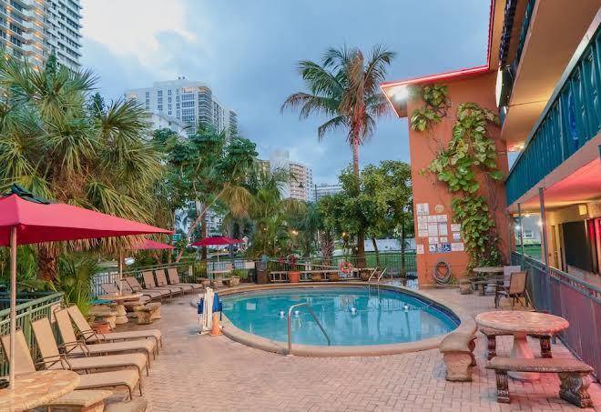 Fort lauderdale beach resort hotel & suites