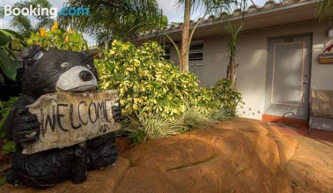 Richards Pet Friendly Motel Image