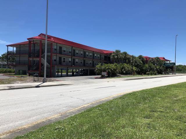 Sun coast inn