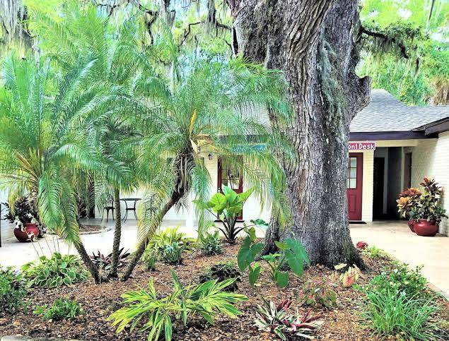 Retreat at crystal manatee