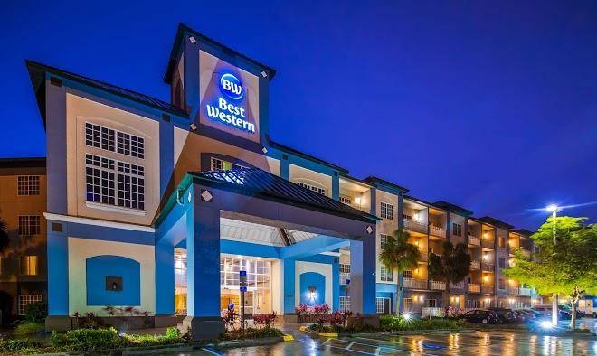 Best Western Naples Plaza Hotel Image