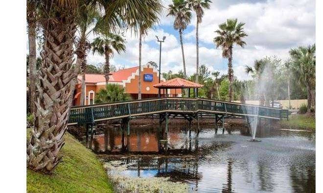 Baymont By Wyndham Lake City Image