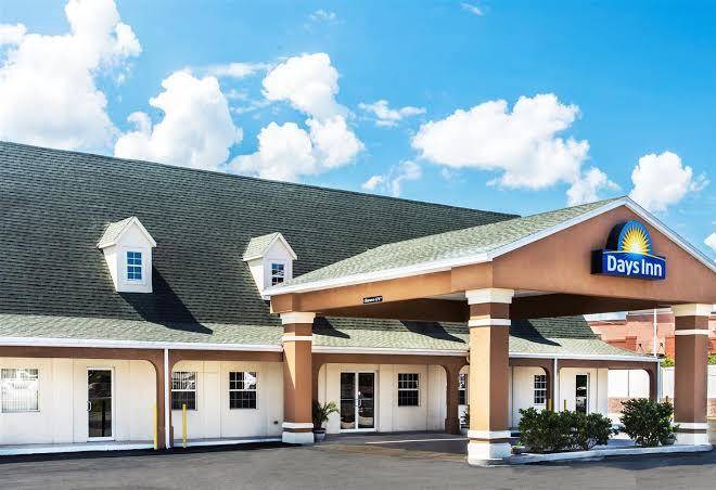Days inn by wyndham lake city i 75
