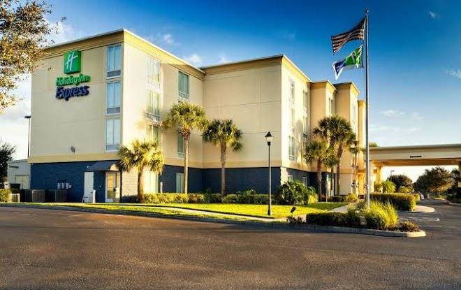 Holiday Inn Express & Suites Arcadia Image