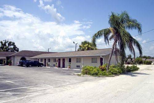 Knights Inn Arcadia Image