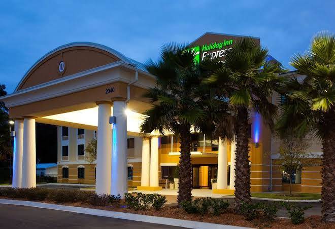 Holiday inn express & suites jacksonville mayport beach