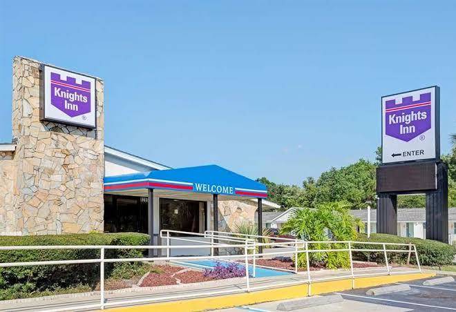 Knights inn jacksonville at dix ellis trail