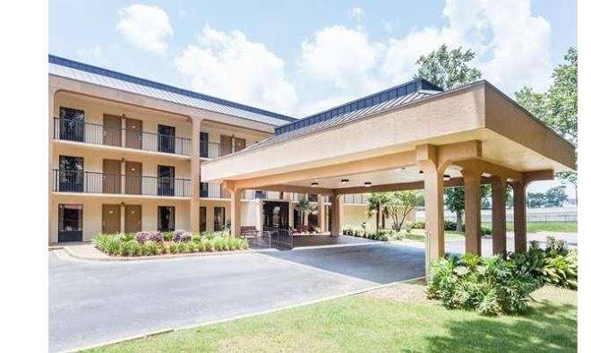 Baymont by wyndham pensacola