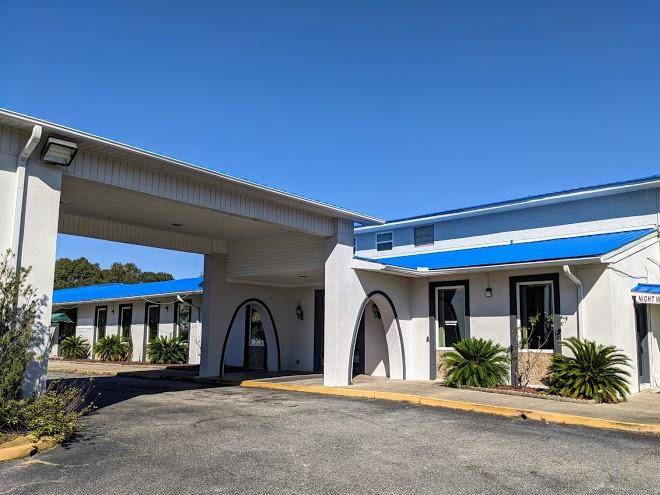 Garden Inn & Suites Pensacola Image