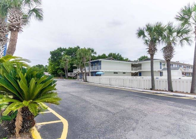 Motel 6 Pensacola Fl West Image