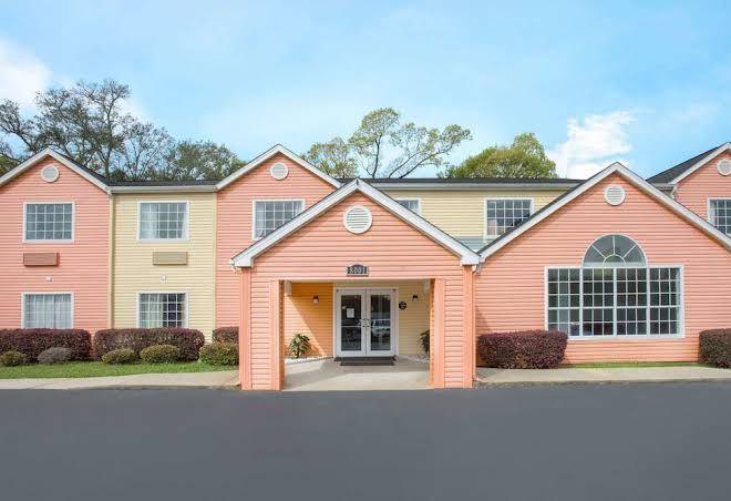 Super 8 by wyndham pensacola