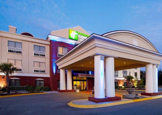 Holiday inn express & suites quincy i 10