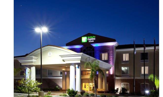 Holiday inn express & suites spring hill