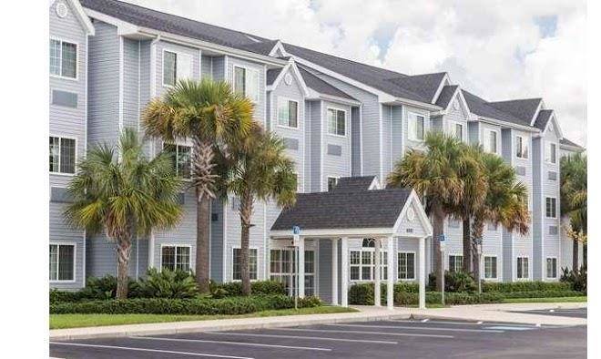 Microtel inn & suites by wyndham spring hill weeki wachee