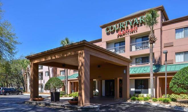 Courtyard by marriott tampa north i 75 fletcher