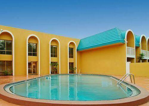 Econo lodge busch gardens