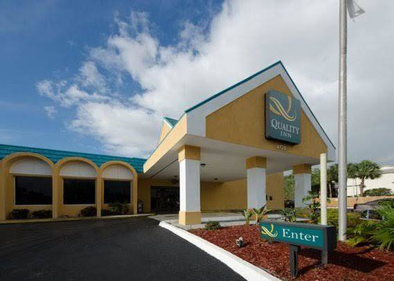Econo lodge busch gardens usf