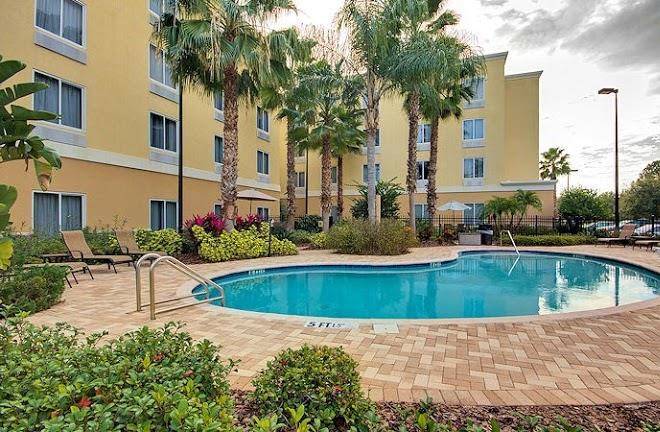 Holiday inn express & suites tampa i 75 bruce b downs