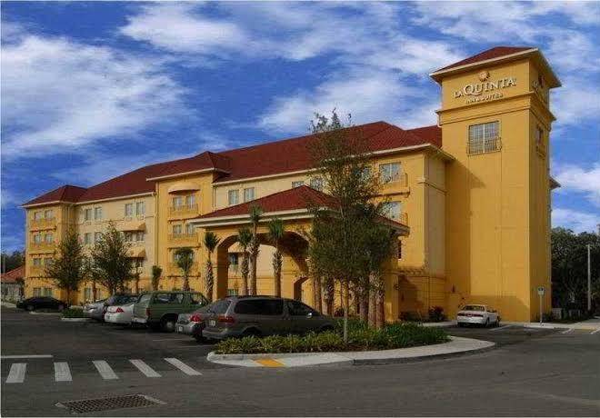 Holiday inn express tampa n i 75 university area