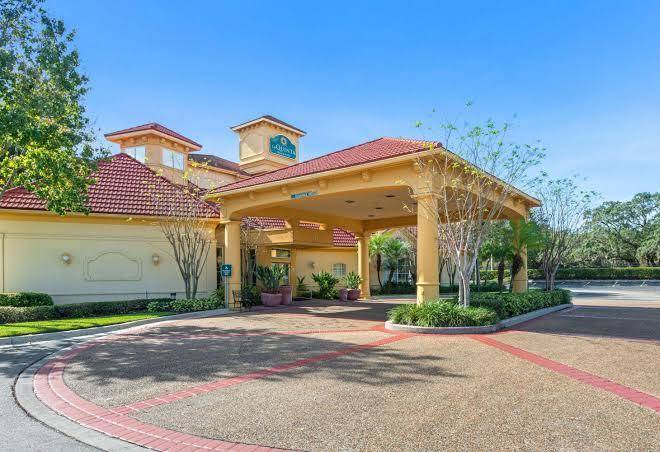 La quinta inn & suites by wyndham usf