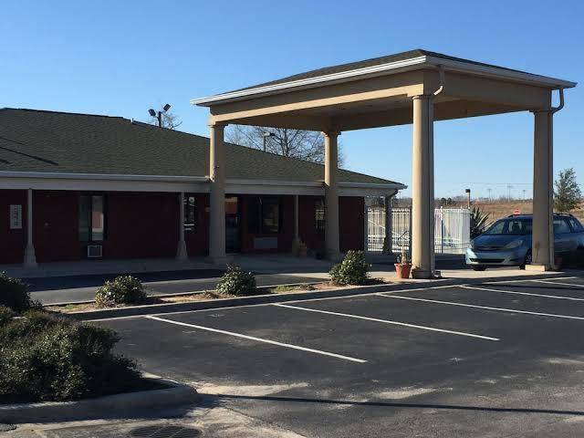 Lake Seminole Inn Image