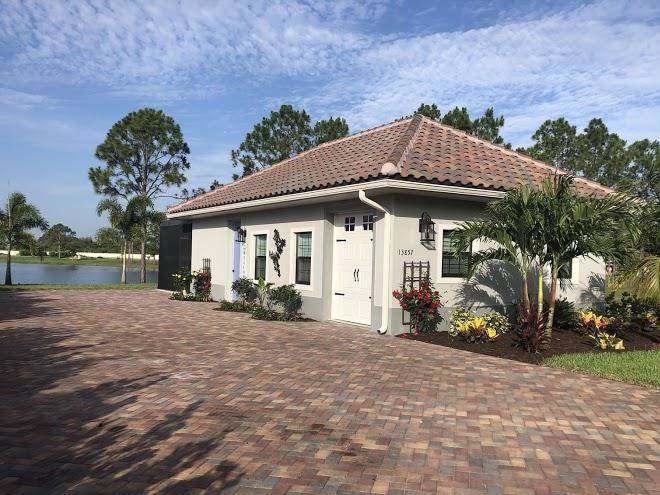 Golden palms luxury motorcoach resort