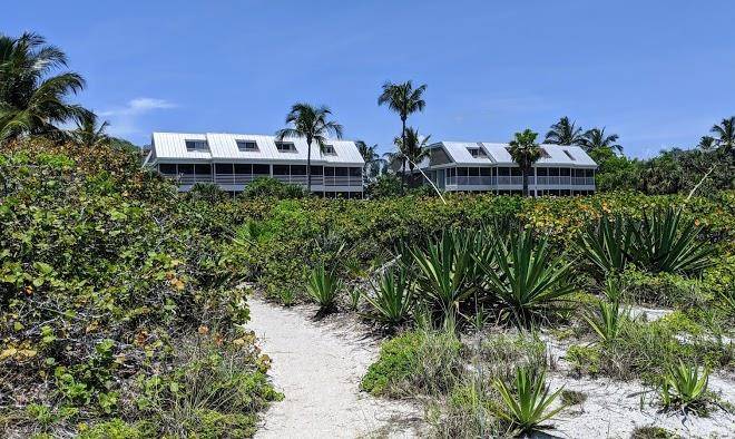 Hurricane House Resort Image