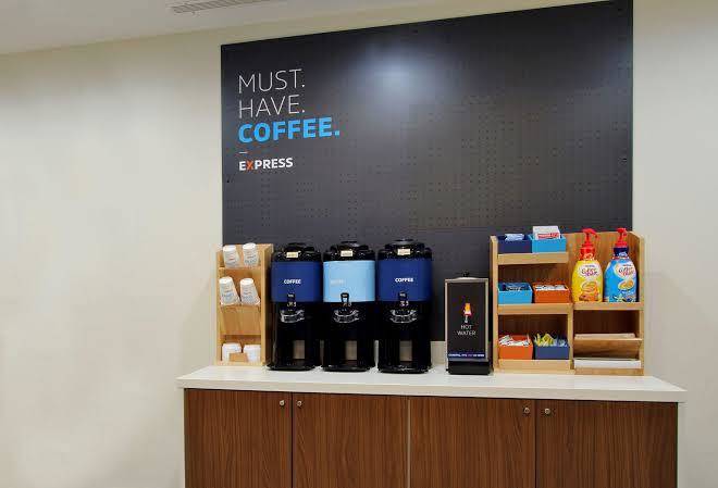 Holiday inn express & suites naples north bonita springs