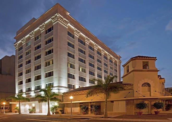 The Banyan Hotel Fort Myers Tapestry Collection By Hilton Image