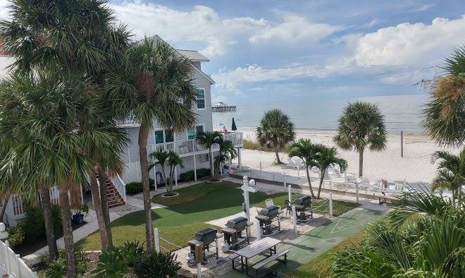 Royal beach club